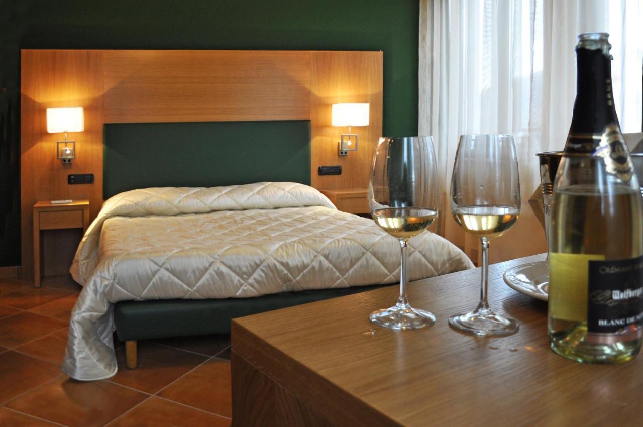 Mingone Hotel Ristorante Isola di Liri Room photo